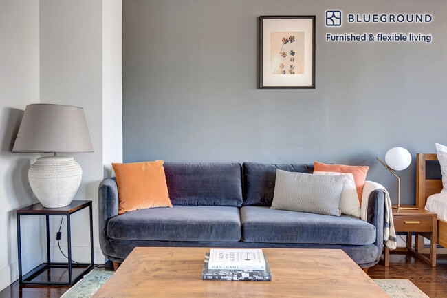 Photo - 200 E 82nd St Unidad FL8-ID240