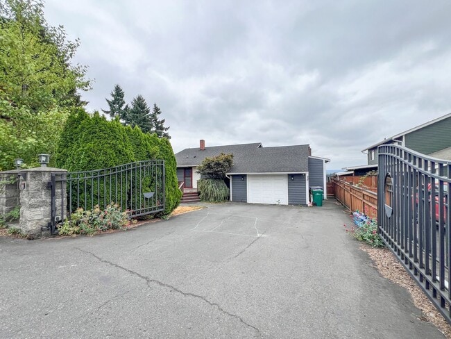 Building Photo - 3bd/1ba Seattle House
