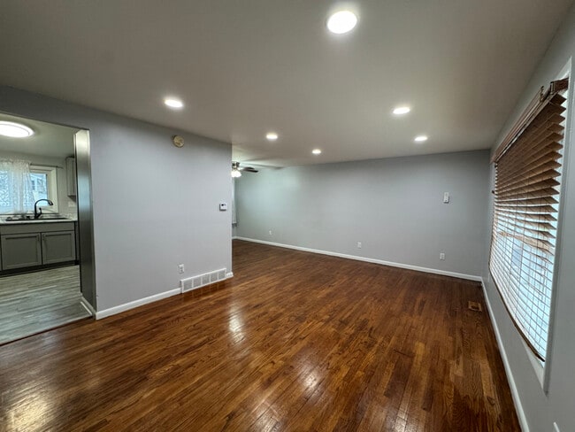 Photo - 7 Limetree Ln