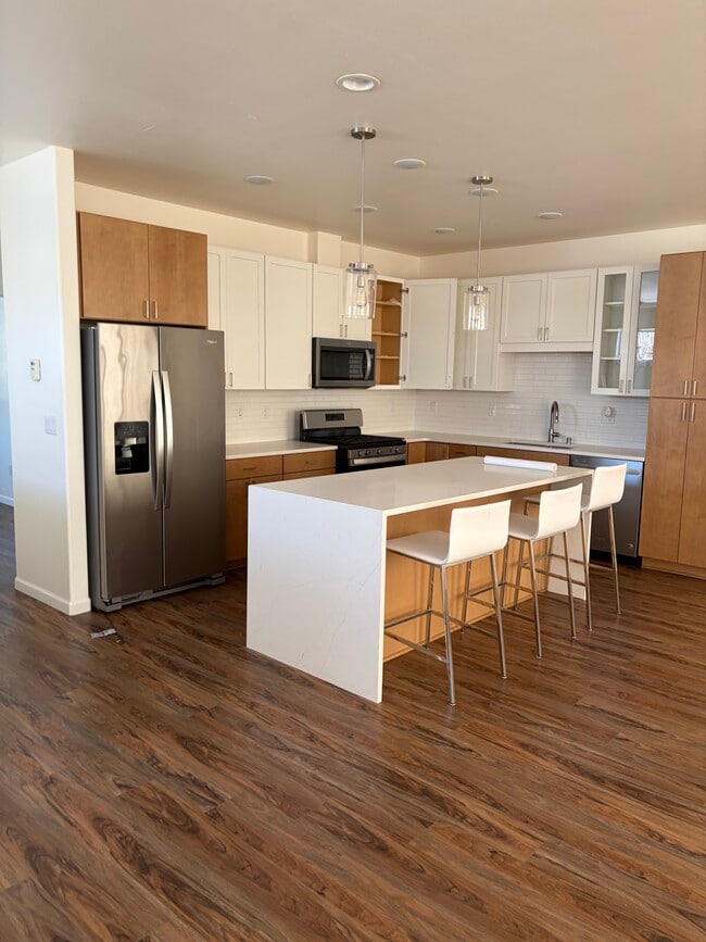 Photo - 4821 Kalenka Cir