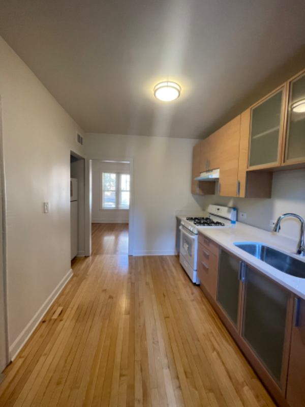 Photo - 2143 W Chase Ave Apartment Unit 1