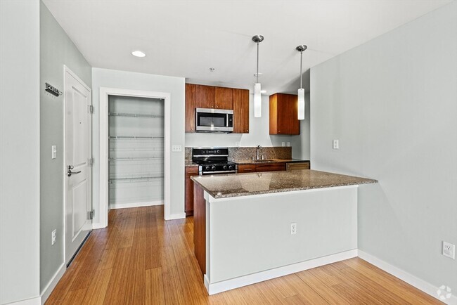 Building Photo - 16 Miner St Unit 301 Rental