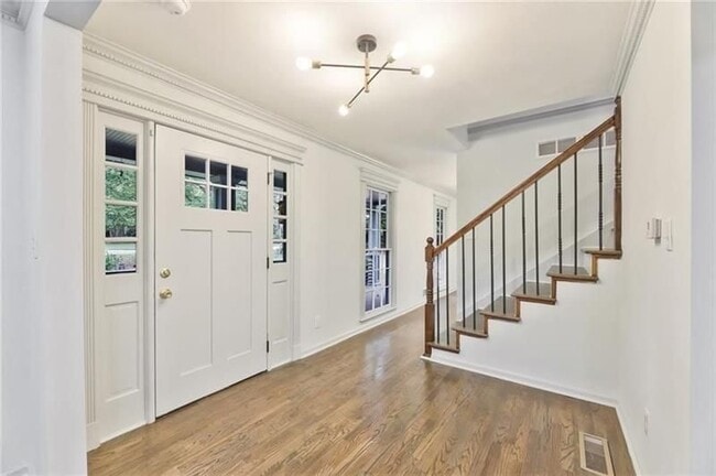 Photo - 1863 Bill Murdock Rd