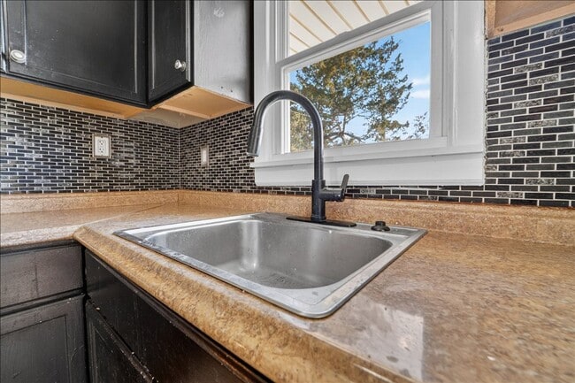 Photo - 372 Clutts Rd