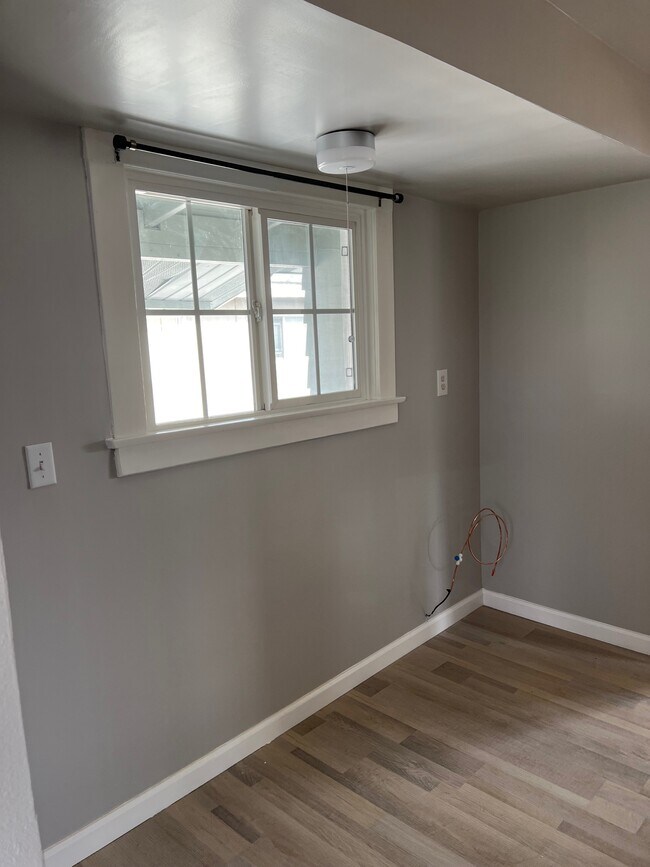 Photo - 1610 W 168th St Unit B