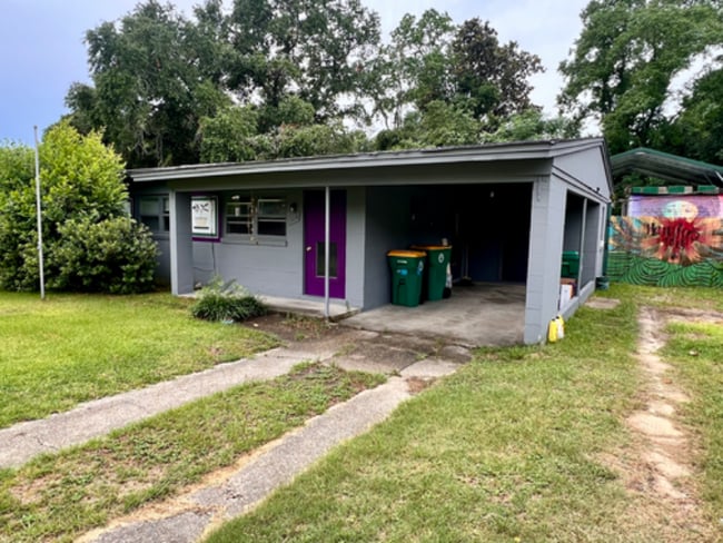 Photo - 119 Sikes Dr