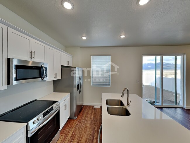 Photo - 3453 N Annabell St