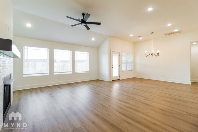 Photo - 1020 Autumn Royal Ave