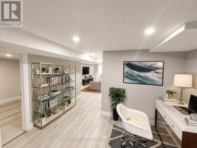 Photo - 211 Maple Ave