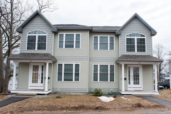 Photo - 635 Hanover Street