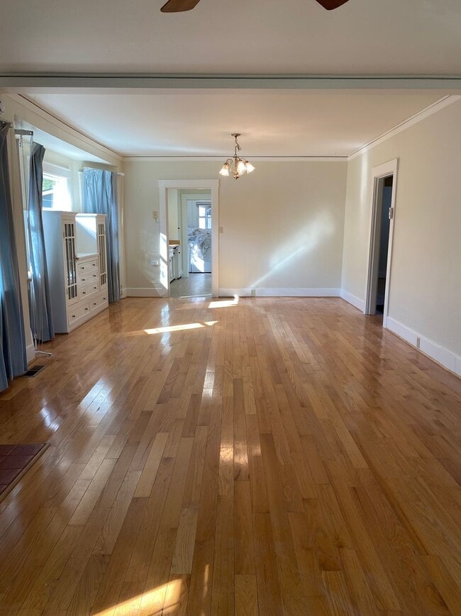 Photo - Mountain View Charmer 2 bed 1 bath available now!