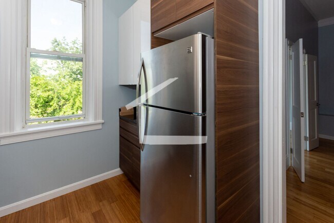 Photo - Beautiful, Fully Renovated Kenmore Square ...