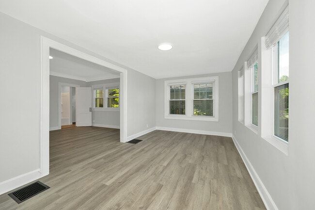 Photo - 3343 Carrollton Ave