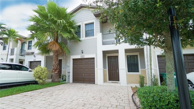 Building Photo - 5815 NW 104th Path Rental