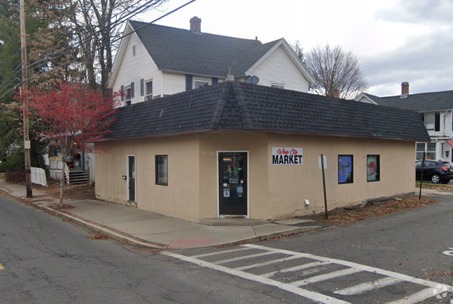 Building Photo - 94 Meadow St Unit Corner Store Rental