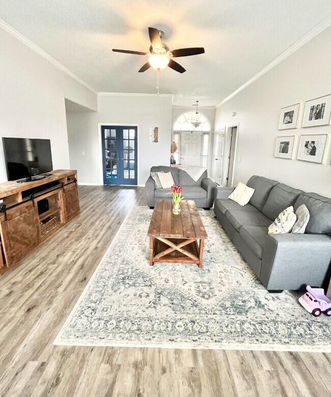 122 Hopeland Dr