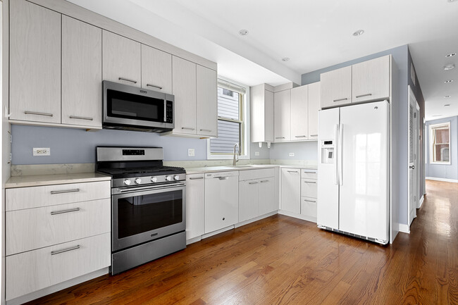 Photo - 3628 W George St Apartments Unit 2