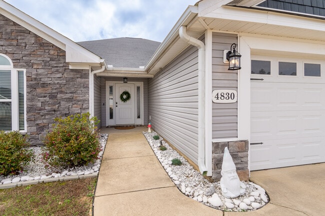 Photo - 4830 Fairmont Dr