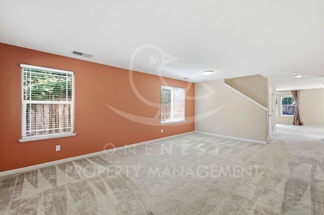 Photo - 2708 Woodfield Way