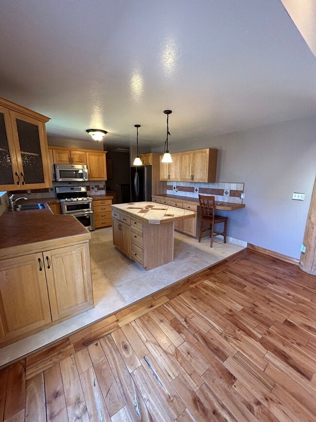 Photo - 5 Bedroom 3 Bathroom House in Heber, Utah