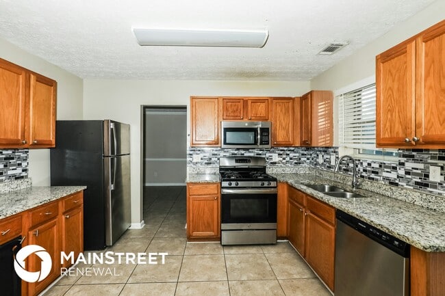 Photo - 1496 Paladin Ct