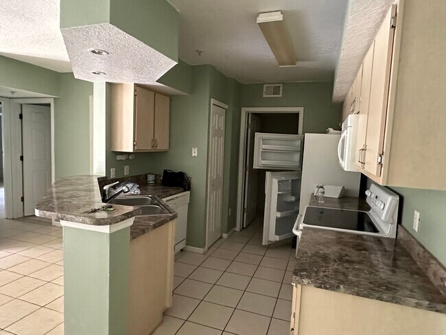 Photo - 12500 Crest Springs Ln Unit Apt 1016