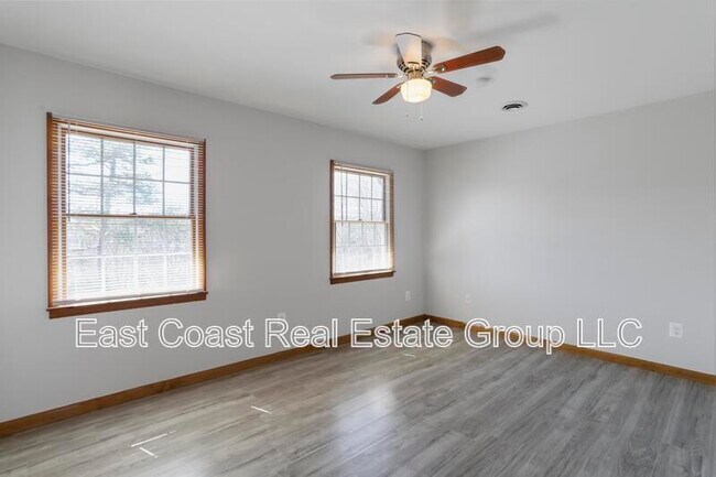 Photo - 4 Fleming Dr