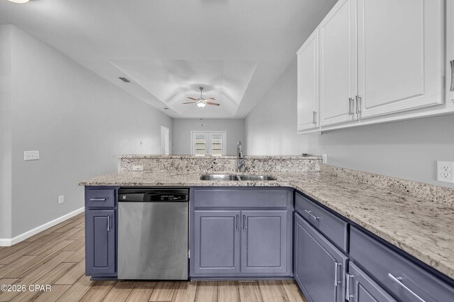 Photo - 125 Fernwood St