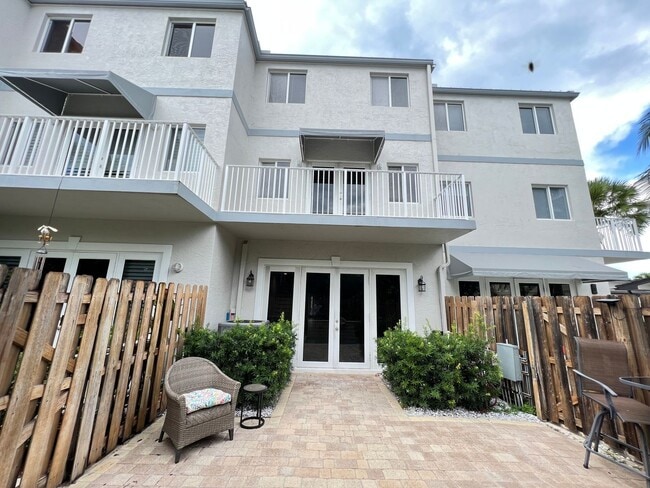 Photo - Beautiful 4 Bed 4.5 Bath luxury Townhouse with Elevator located by the Beach Lauderdale by the Sea