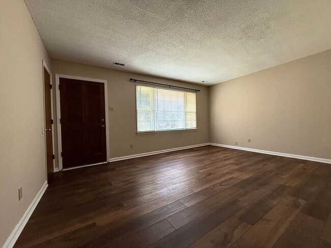 Photo - 2 Bedroom, 1 Bathroom Home