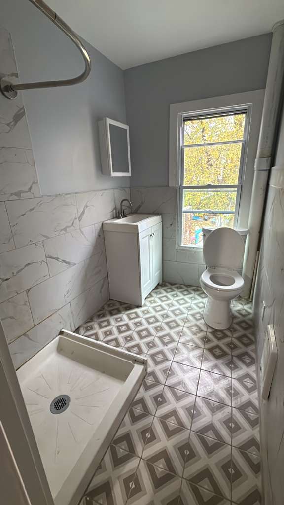 Photo - 87 Breunig Ave