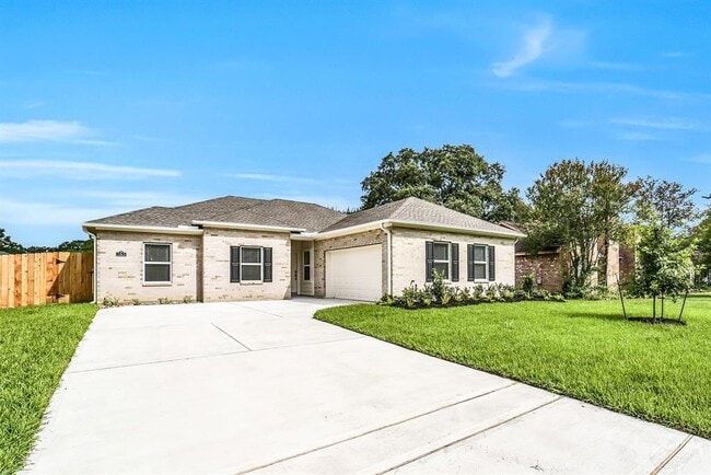 Building Photo - 11615 Moltere Dr Rental