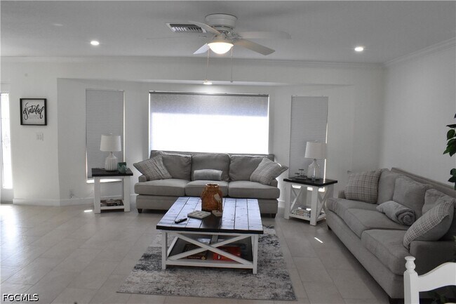 Photo - 4135 Coronado Pkwy