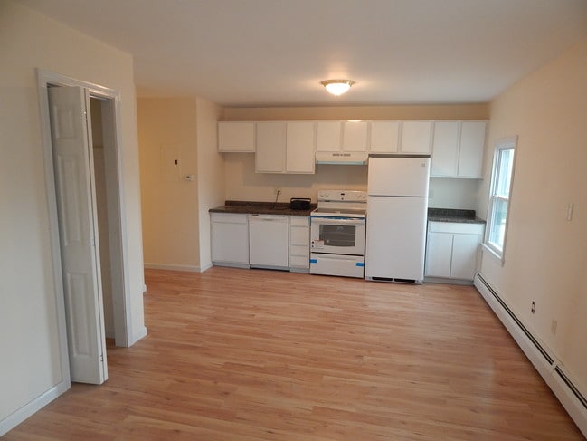 Photo - 36 Poquonock Ave Unit 38-C