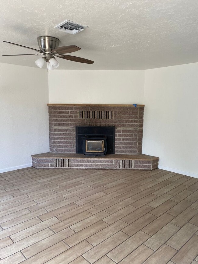 Photo - 4745 Red Bluff St