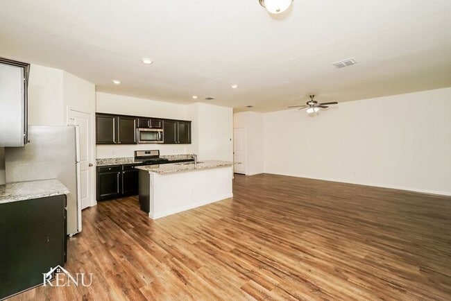 Photo - 5015 Firefly Hls