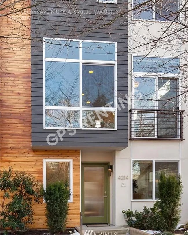 Building Photo - 4214 Linden Ave N