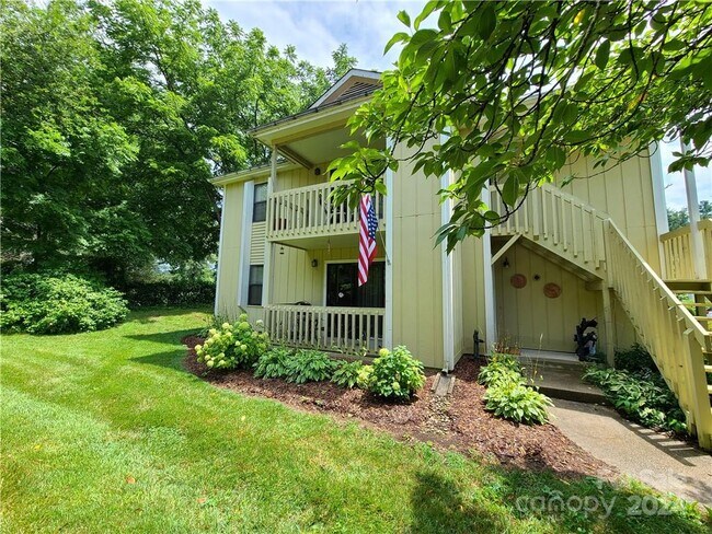 Photo - 110 Heywood Rd Townhome