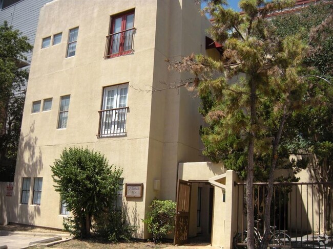 Building Photo - 712 W 21st St Unit 301 Rental