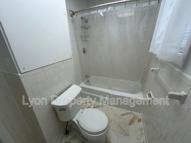 Photo - 234 East St Unit 1R