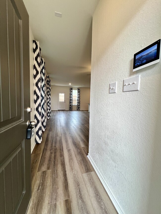 Photo - 14839 Vance Jackson Rd