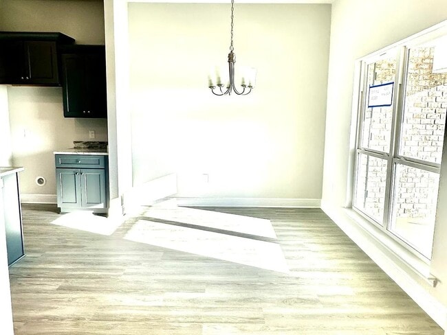 13924 Ruby Ln