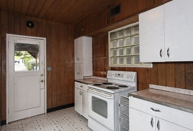 Photo - 1738 Spruce St