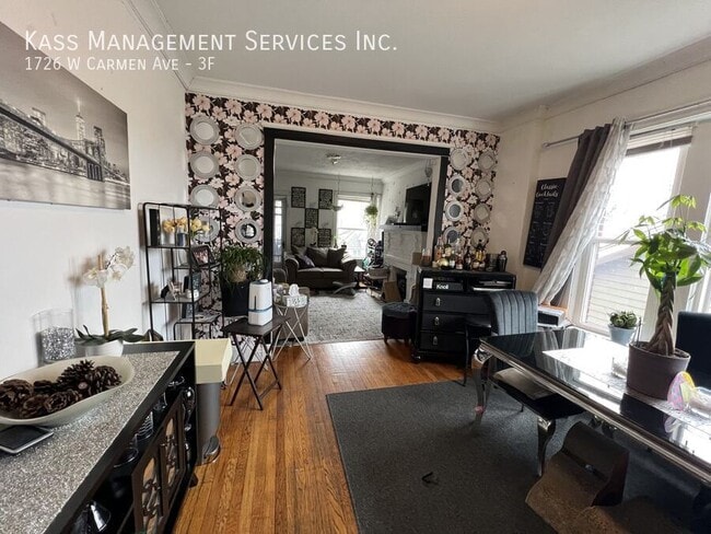 Photo - 1726 W Carmen Ave Unidad 3F