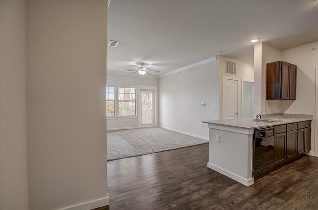 Photo - The Strand Apartments