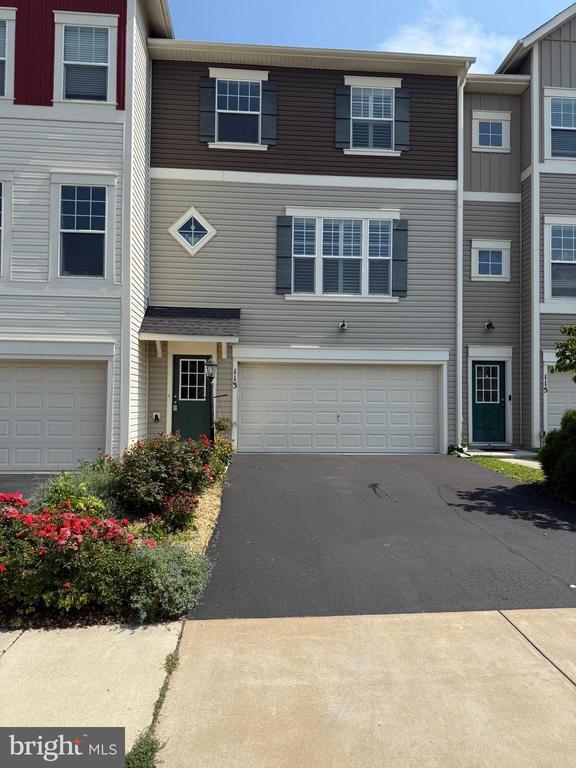 Photo - 113 Blackford Dr Townhome