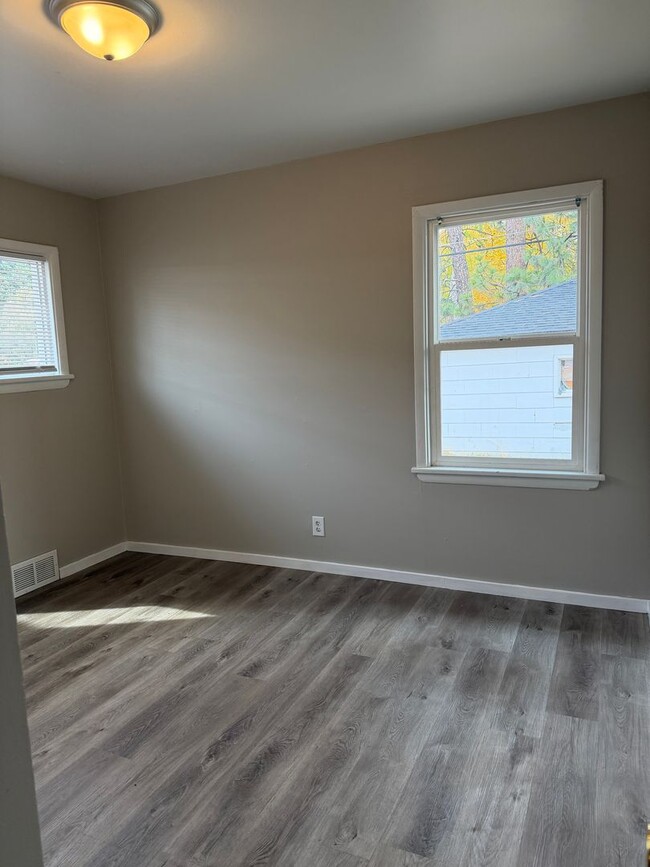 Photo - Duplex for Rent