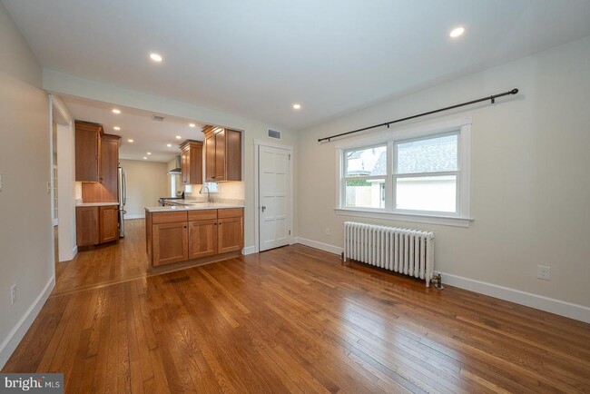 Photo - 28 Orchard Ln