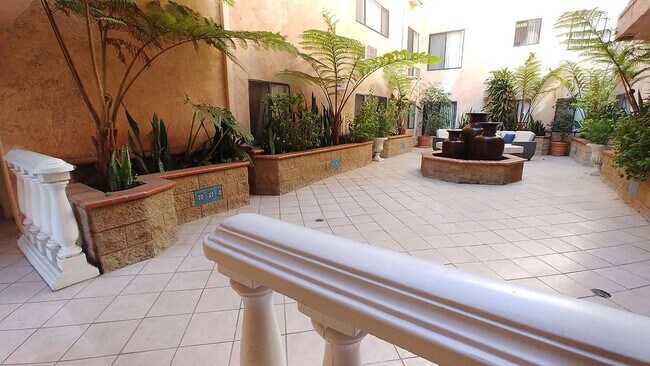 Five Star Suites