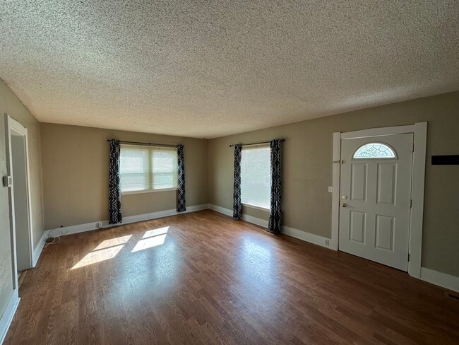 Photo - 1008 W Park St
